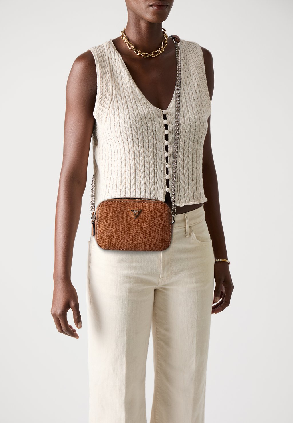 

Сумка через плечо NOELLE II CROSSBODY CAMERA - Across body bag Guess, цвет Light Cognac