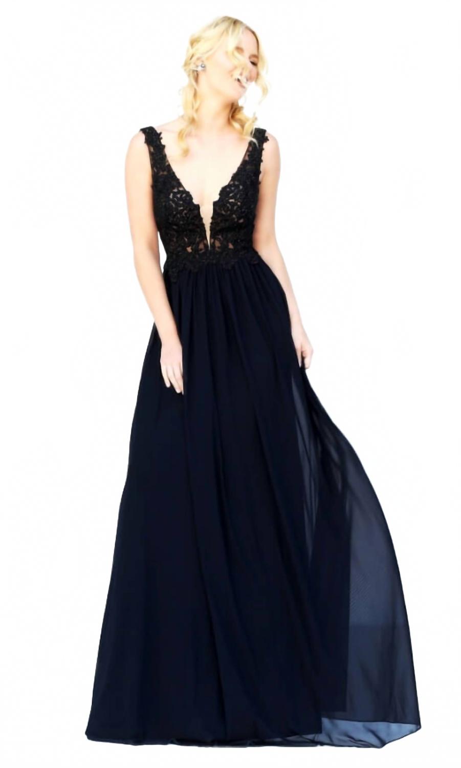

Соблазнительное длинное платье с кружевом и бусинами в черном цвете Sherri Hill