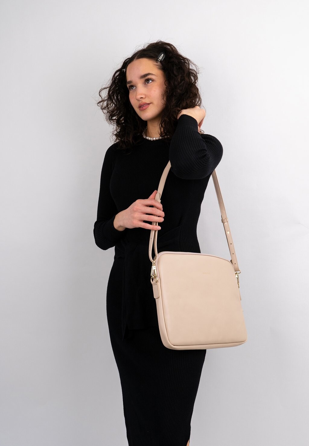 

Сумка для ноутбука MARLENE 13 ZOLL Expatrié, цвет beige