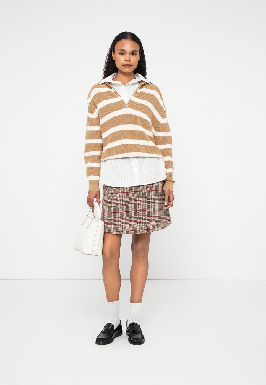 Юбка Tommy Hilfiger SEASONAL TEXTURE MINI SKIRT, Red/Grey /Red — фото 2