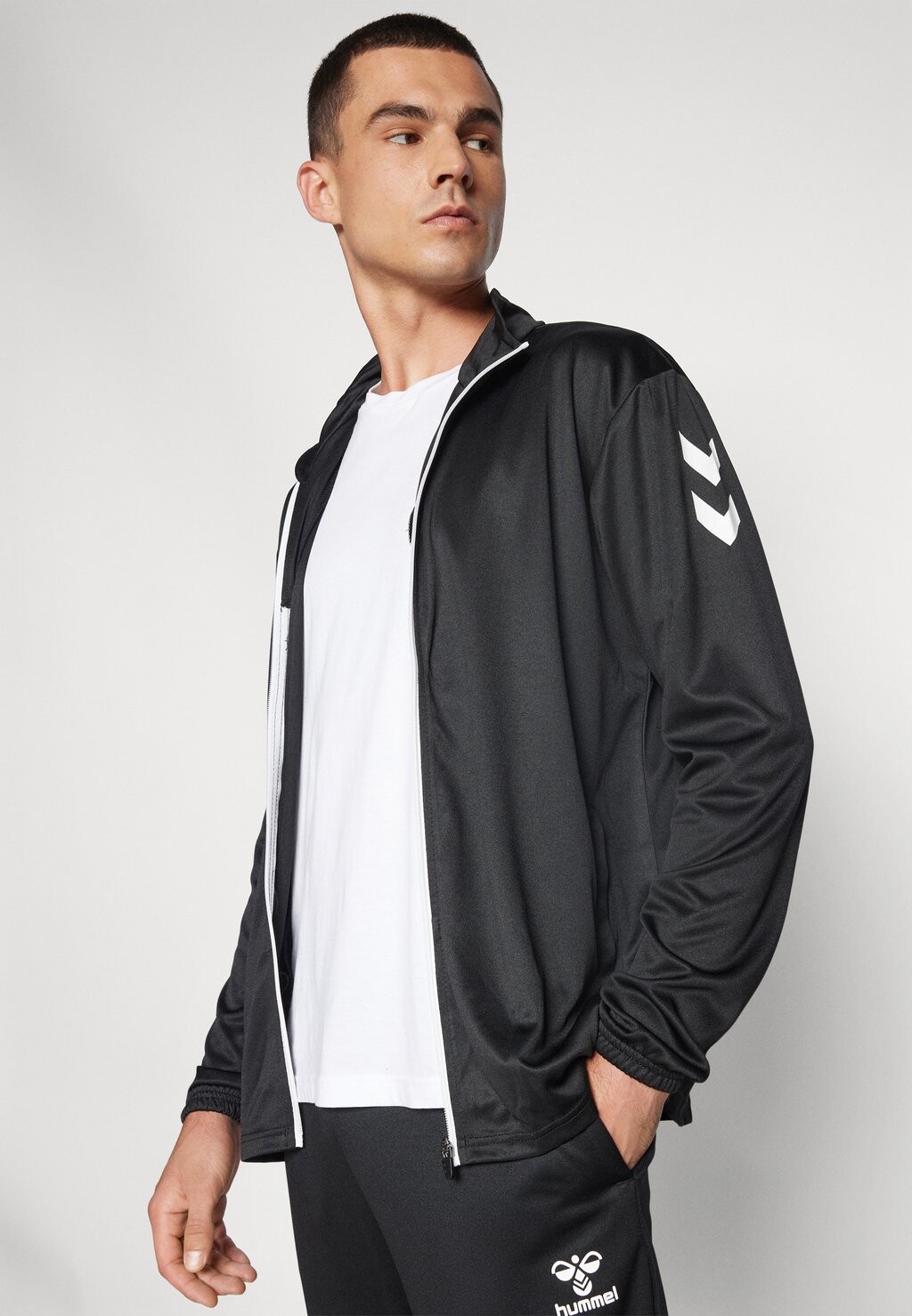 

Спортивный костюм LOGO Hummel, черный