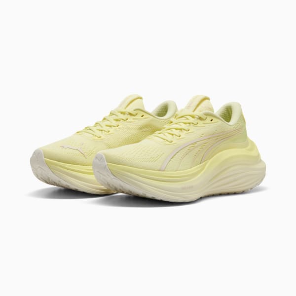 Женские кроссовки для бега по шоссе Magmax Nitro Puma, желтый — фото 2