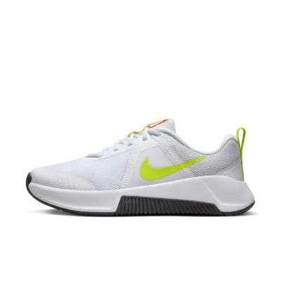 

Кроссовки Nike MC Trainer 3, цвет White/Hot Punch/Black/Cyber