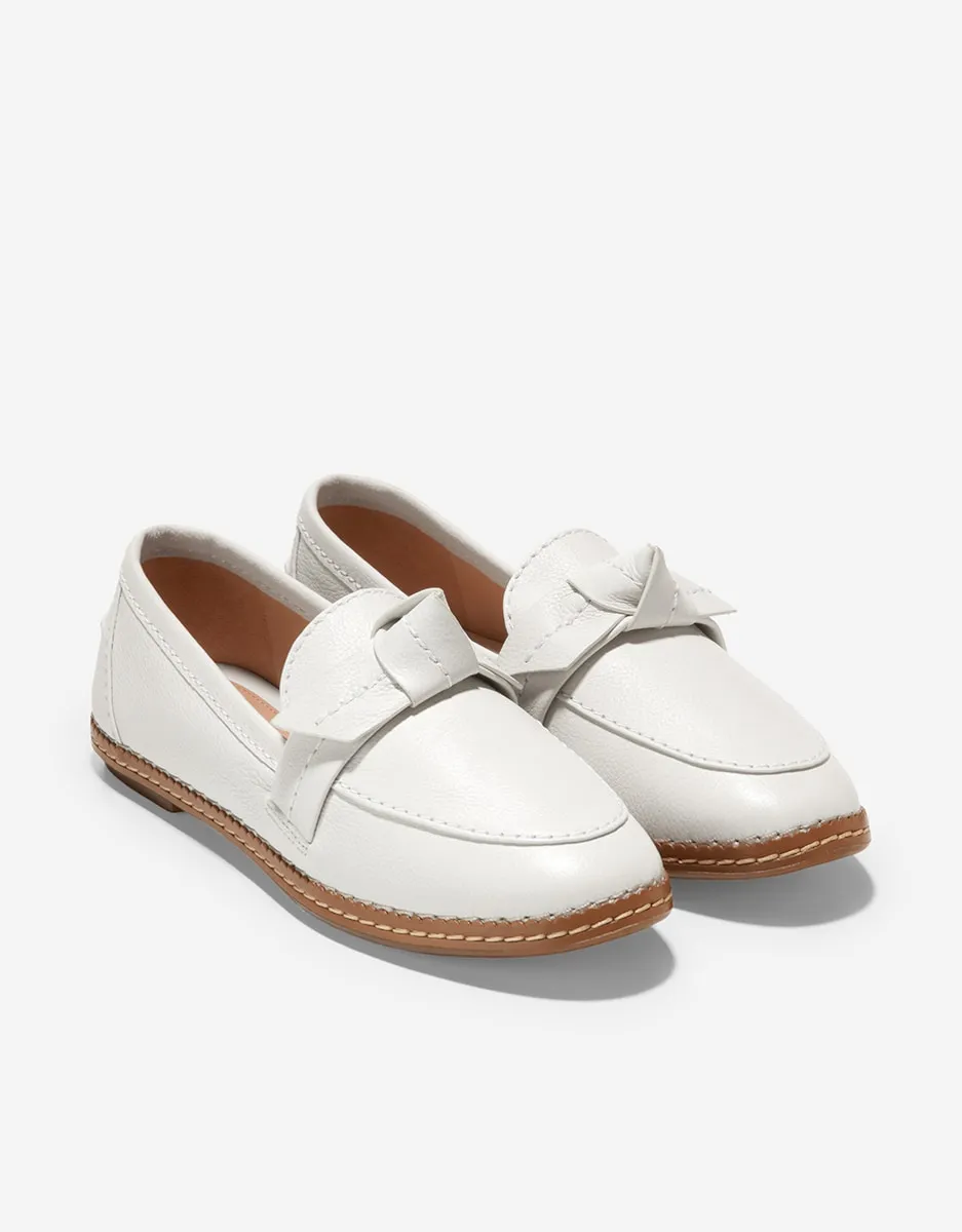 Женские кожаные мокасины с декоративным бантом Cole Haan, белый — фото 4