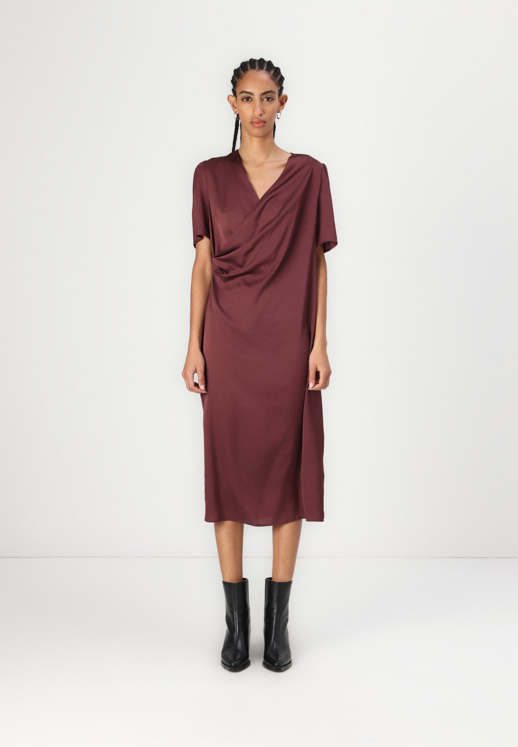 

Коктейльное/вечернее платье ACACIA NEMI DRESS Bruuns Bazaar, темно-синий