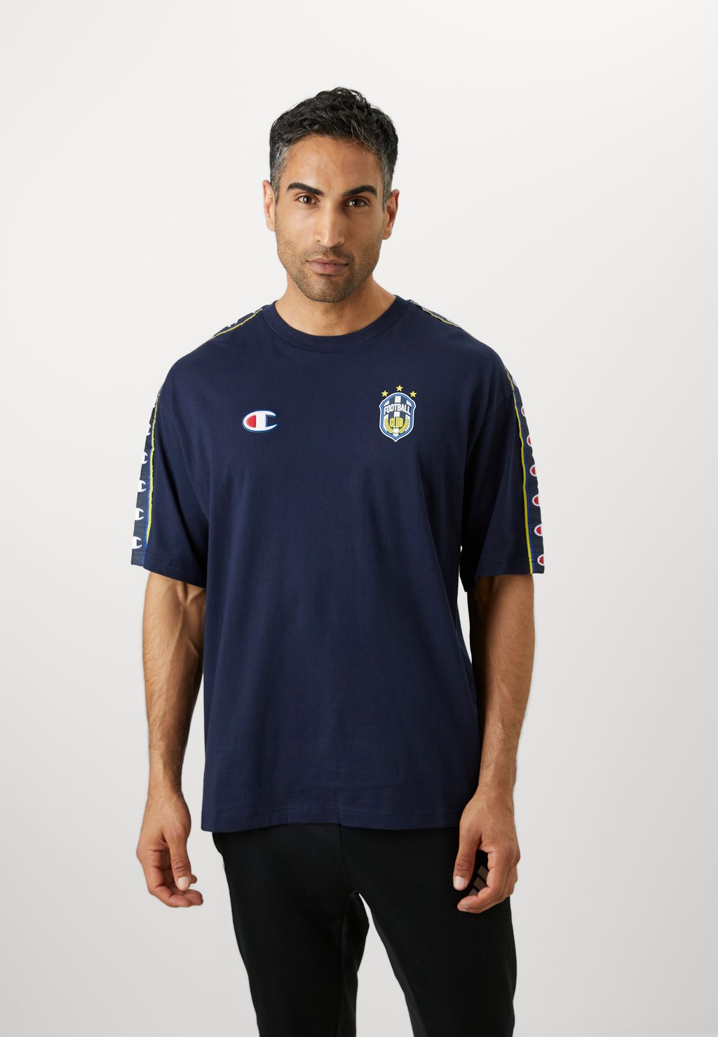 

Футболка с принтом SPORTS HERITAGE - Club wear Champion, темно-синий
