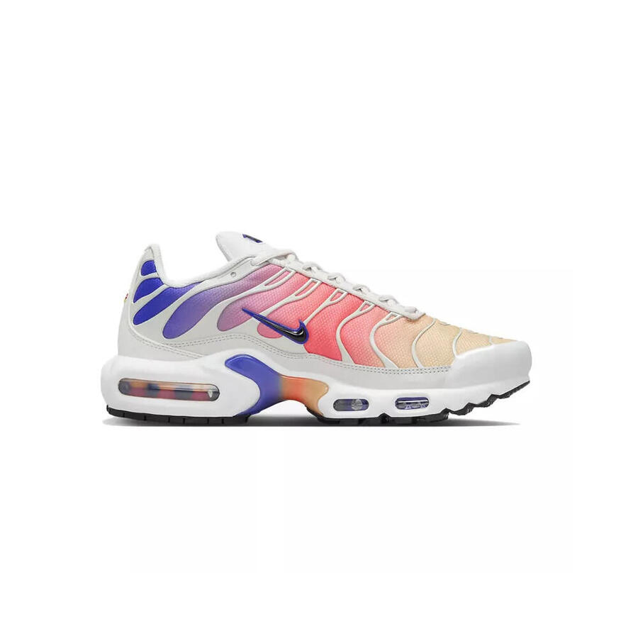 Женские универсальные кроссовки Nike Air Max Plus Tn Platinum — фото 2