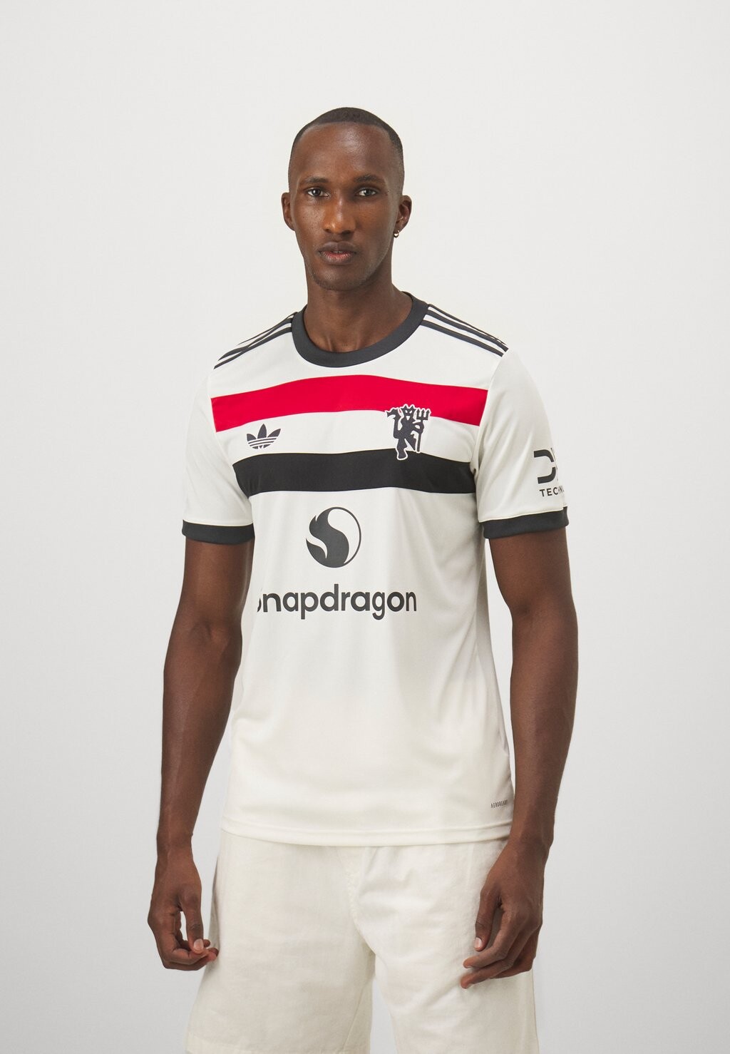 

Футболка MANCHESTER UNITED 2024/2025 THIRD adidas Performance, кремовый