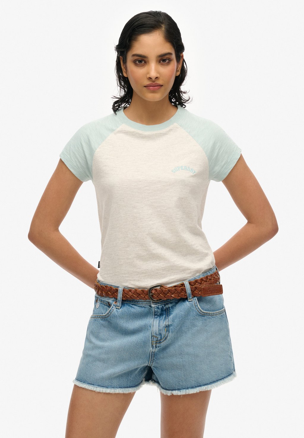 

Футболка с принтом ESSENTIAL LOGO RAGLAN Superdry, светло-голубой