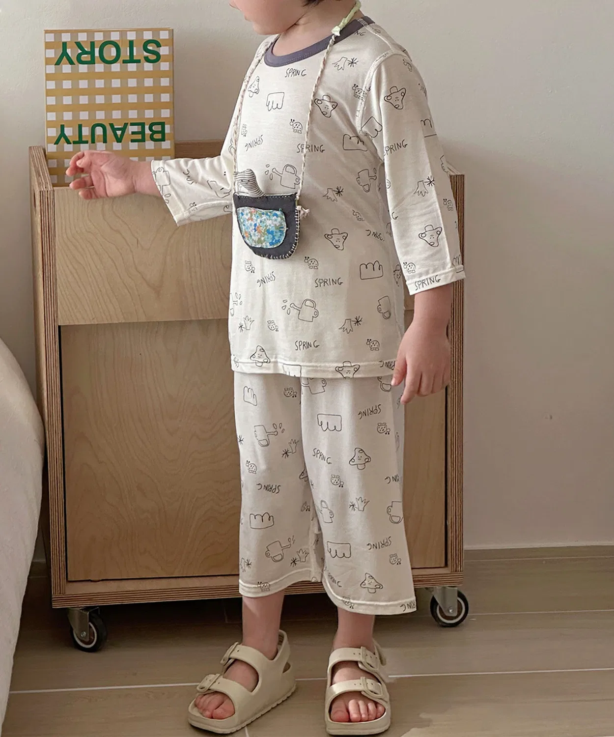 Детский комплект домашней одежды с принтом Aimoha-KIDS из тенселя с полиуретаном офф-белый — фото 3