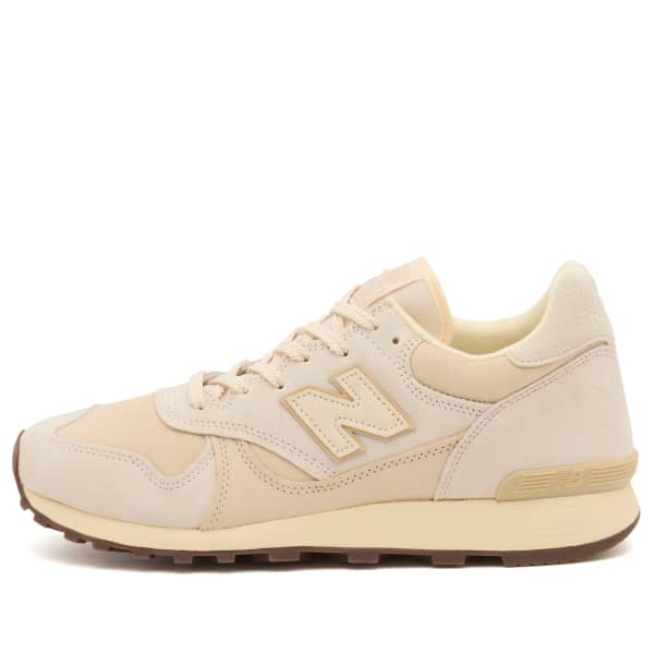

Кроссовки New Balance 475, цвет биск