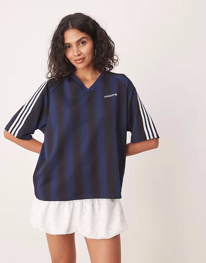 

Футболка Adidas Originals Loose line в цвете night indigo
