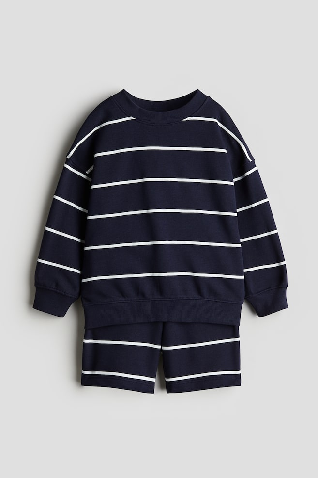 

Костюм-Двойка с толстовкой и шортами H&M, мультиколор