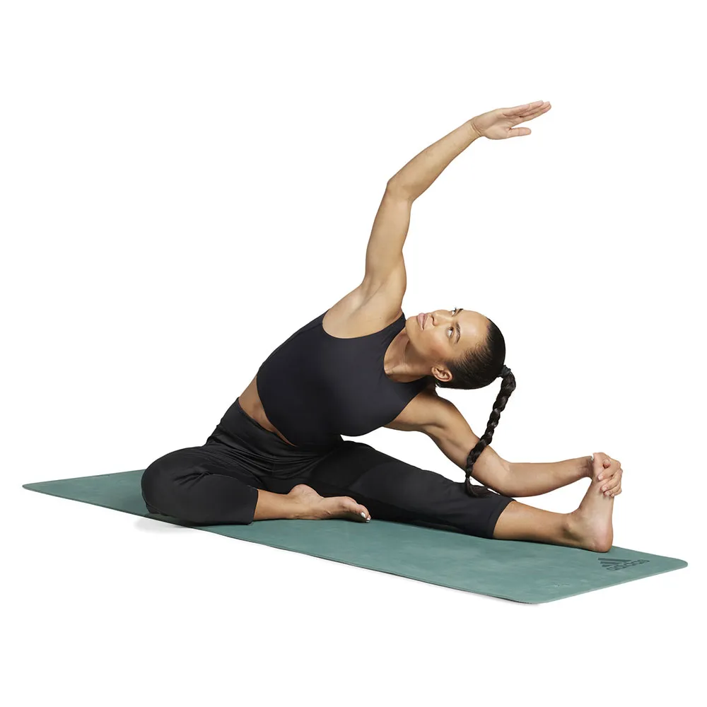 Спортивный топ adidas Yoga Crop Inner Shelf Bra, черный — фото 4