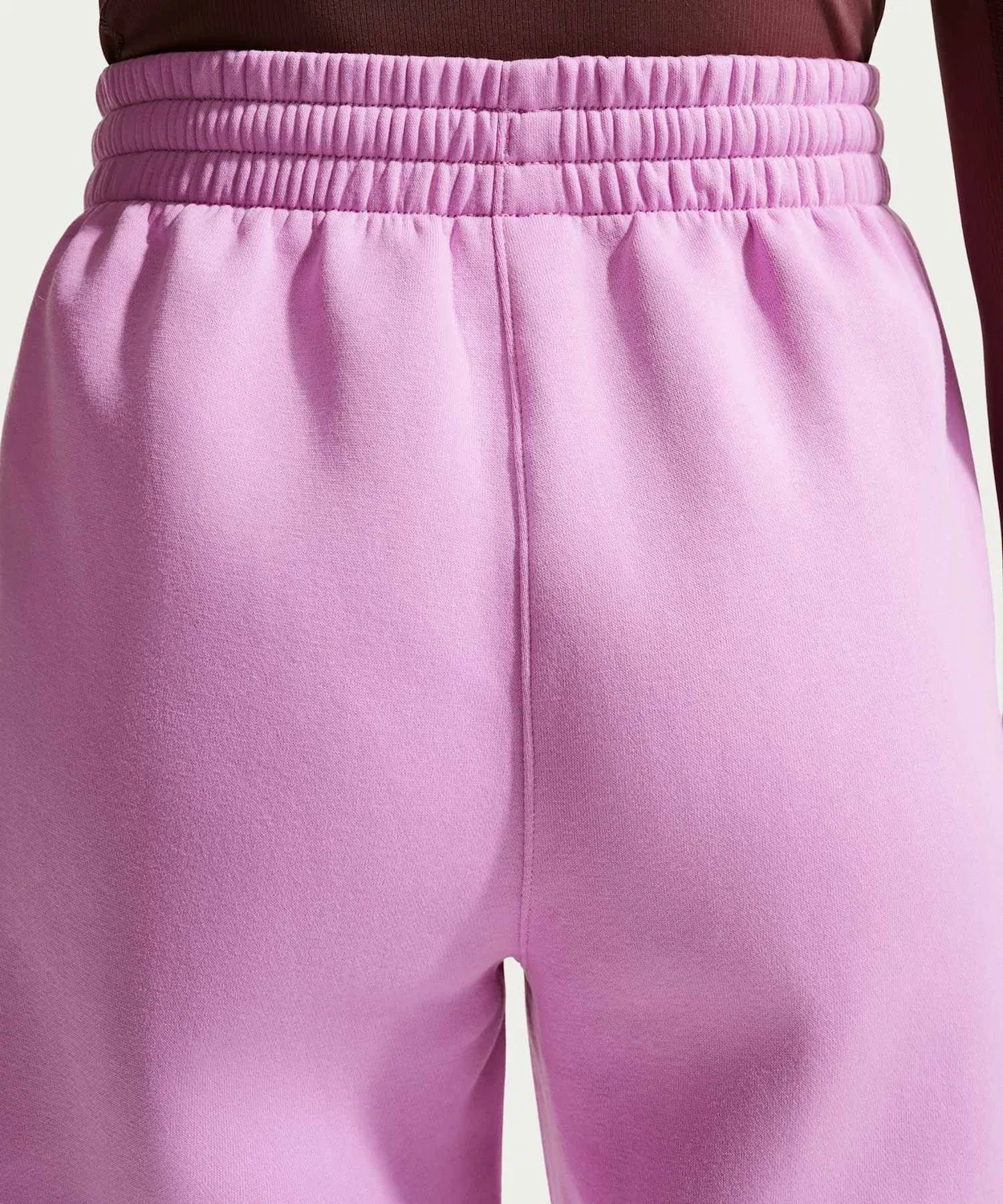 Штаны Nike Sportswear Club Fleece девочек, свободные, с графикой, светло-малиновый — фото 3