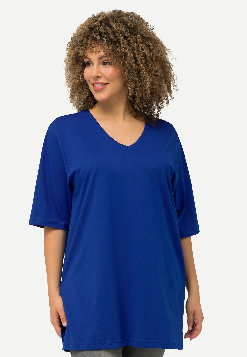 

Базовая футболка PLUS SIZE RELAXED FIT V-NECK TEE Ulla Popken, синий