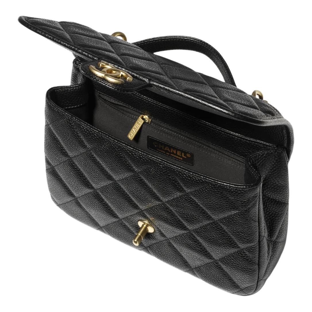 CHANEL Женский рюкзак из телячьей кожи обычного размера черный — фото 3
