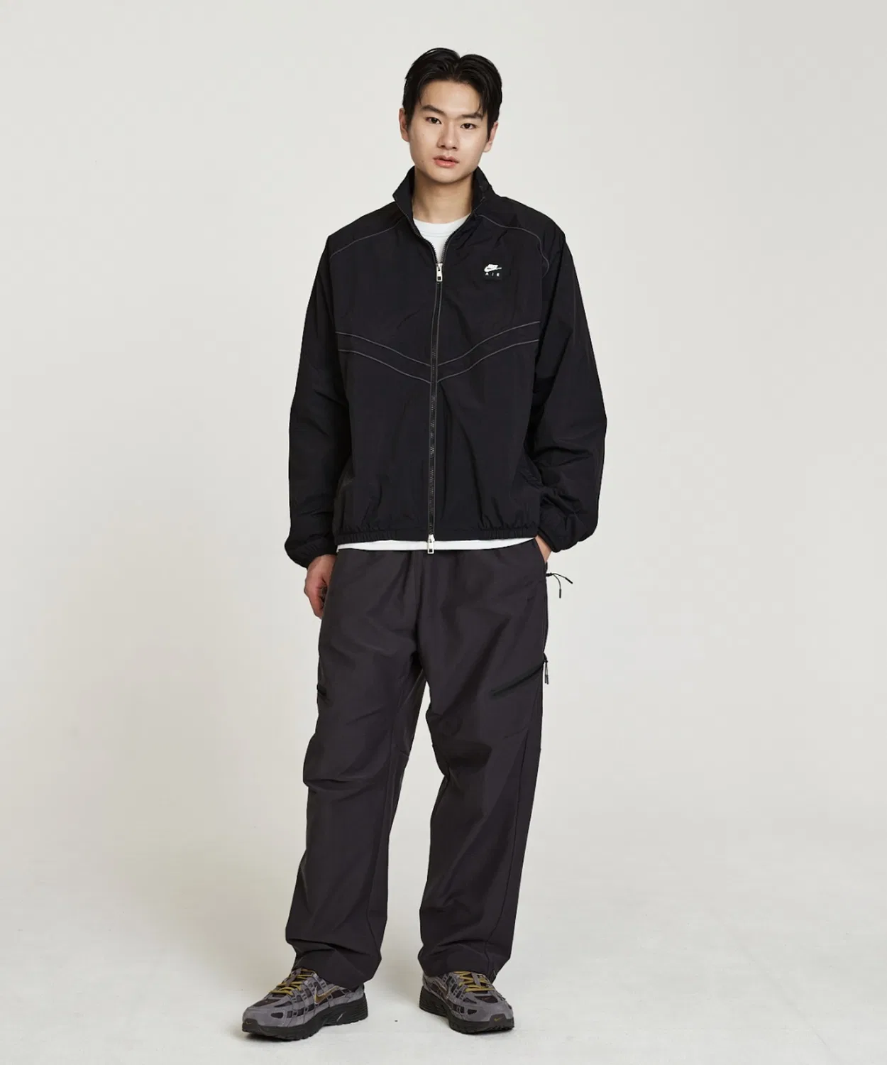 Куртка-ветровка Nike Air Windrunner мужская, чёрная — фото 2
