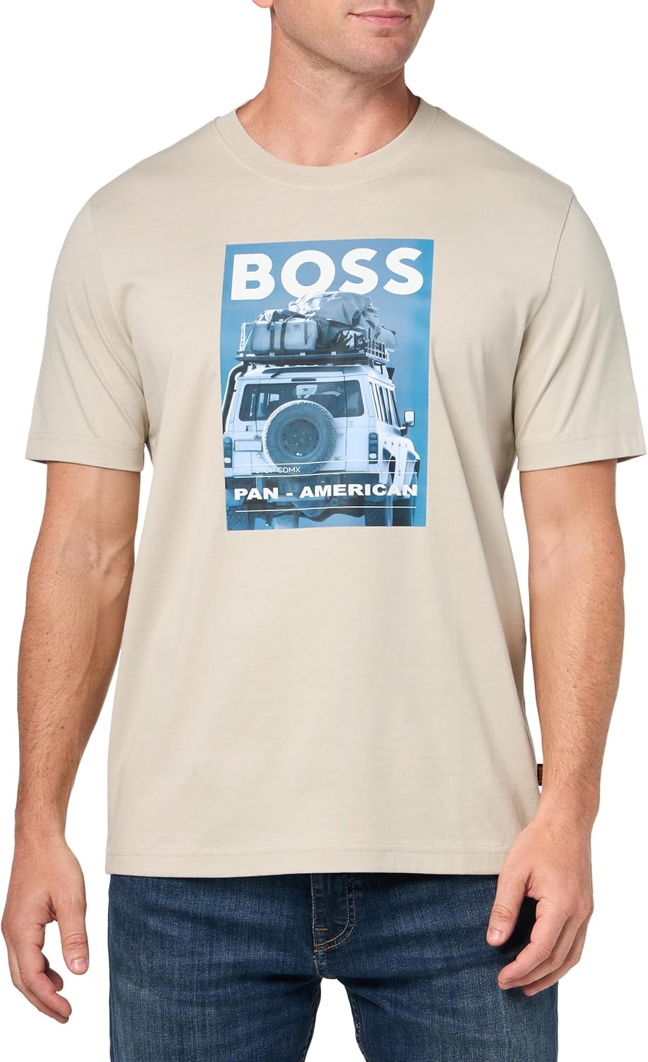 

Мужская футболка с большим логотипом и изображением автомобиля BOSS, Dessert Beige