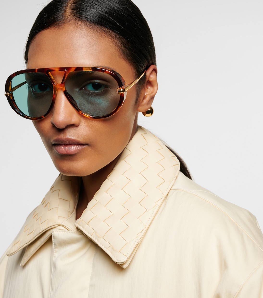 Капли авиаторские солнцезащитные очки Bottega Veneta, Havana-Gold-Green — фото 3