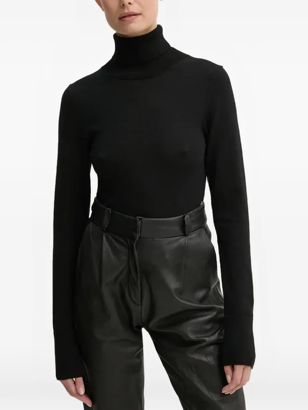 

Свитер с длинными рукавами и воротником-гольф Aeron, черный