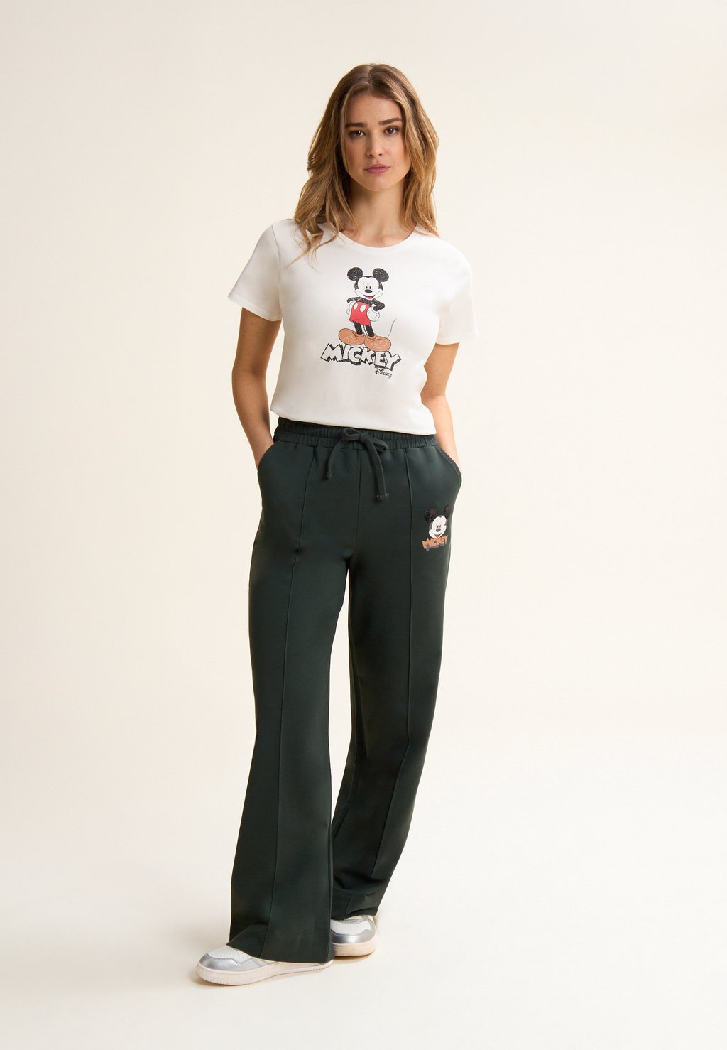 

Спортивные штаны ALONI CON GAMBA AMPIA E STAMPA MICKEY MOUSE Freddy, черный