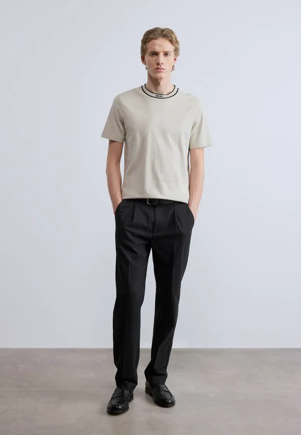 Tee 5 базовая футболка Boss, Light Beige — фото 2