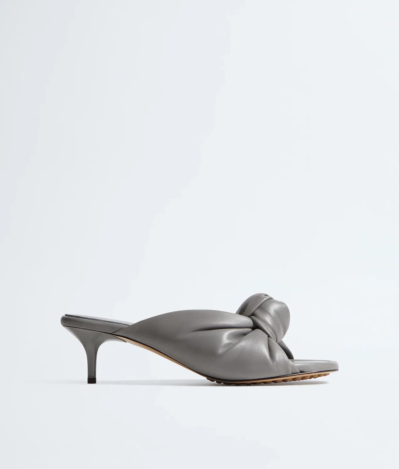 Вишневая мюль BOTTEGA VENETA, серый