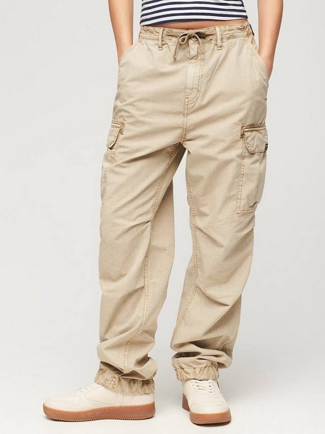 

Брюки-карго с парашютом с низкой посадкой Superdry, цвет Stonewash Brown