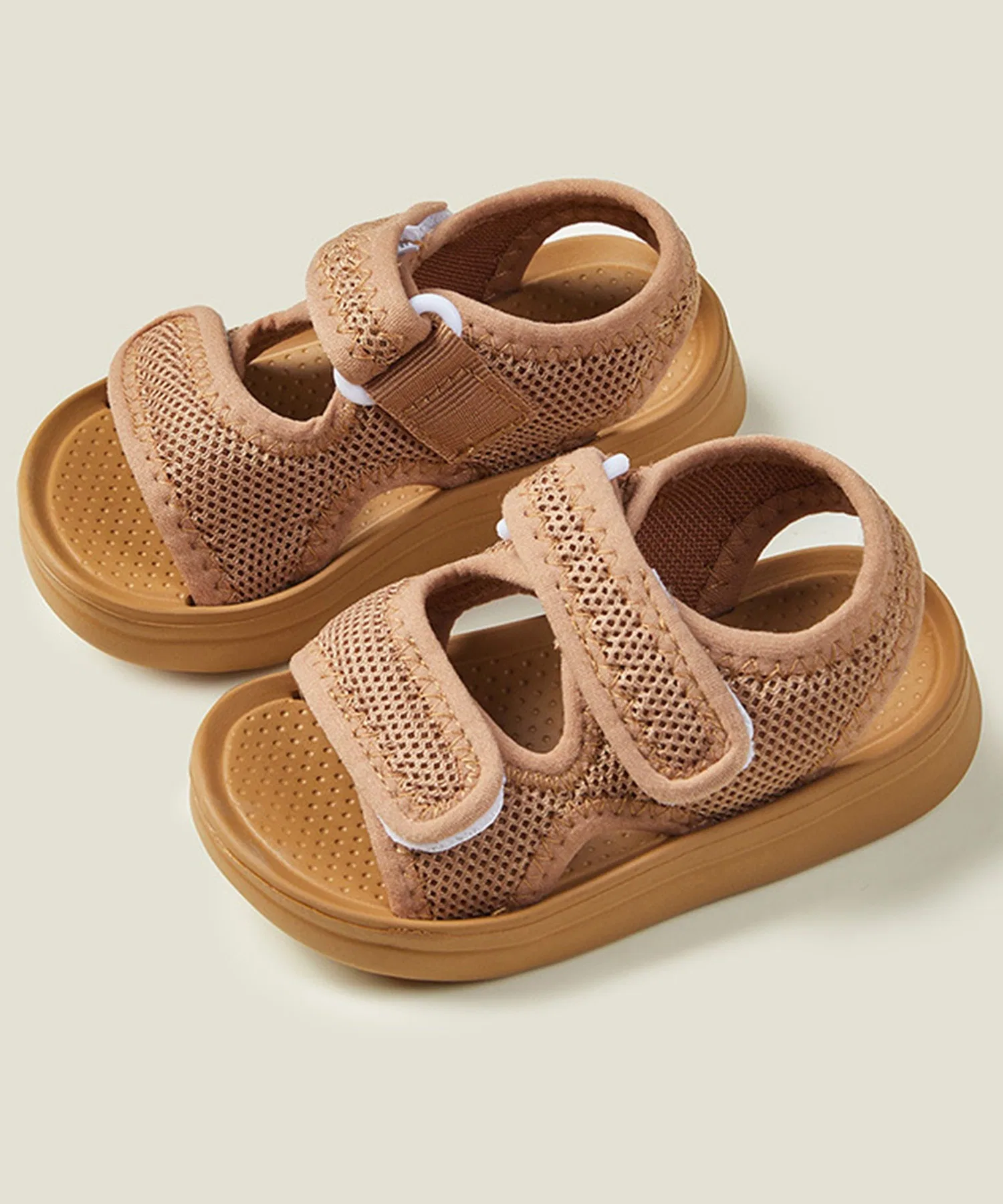 Детские сандалии DAY CLOSET спортивные с сеткой коричневые