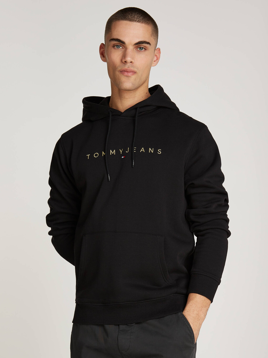 

Толстовка Tommy Jeans Regular Fit, черный