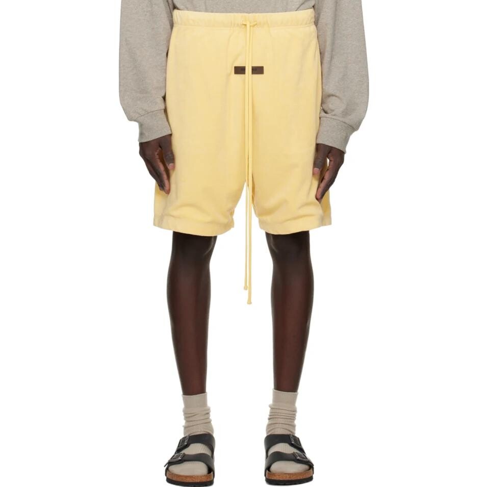 Терри Шорт Лайт Тосканский Fear Of God Essentials, светло-желтый — фото 3