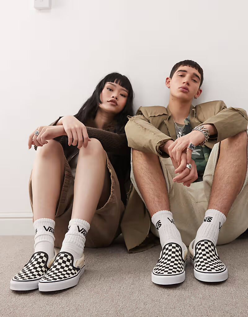 Кроссовки Slip-On с шахматной доской в черно-белом цвете Vans — фото 2