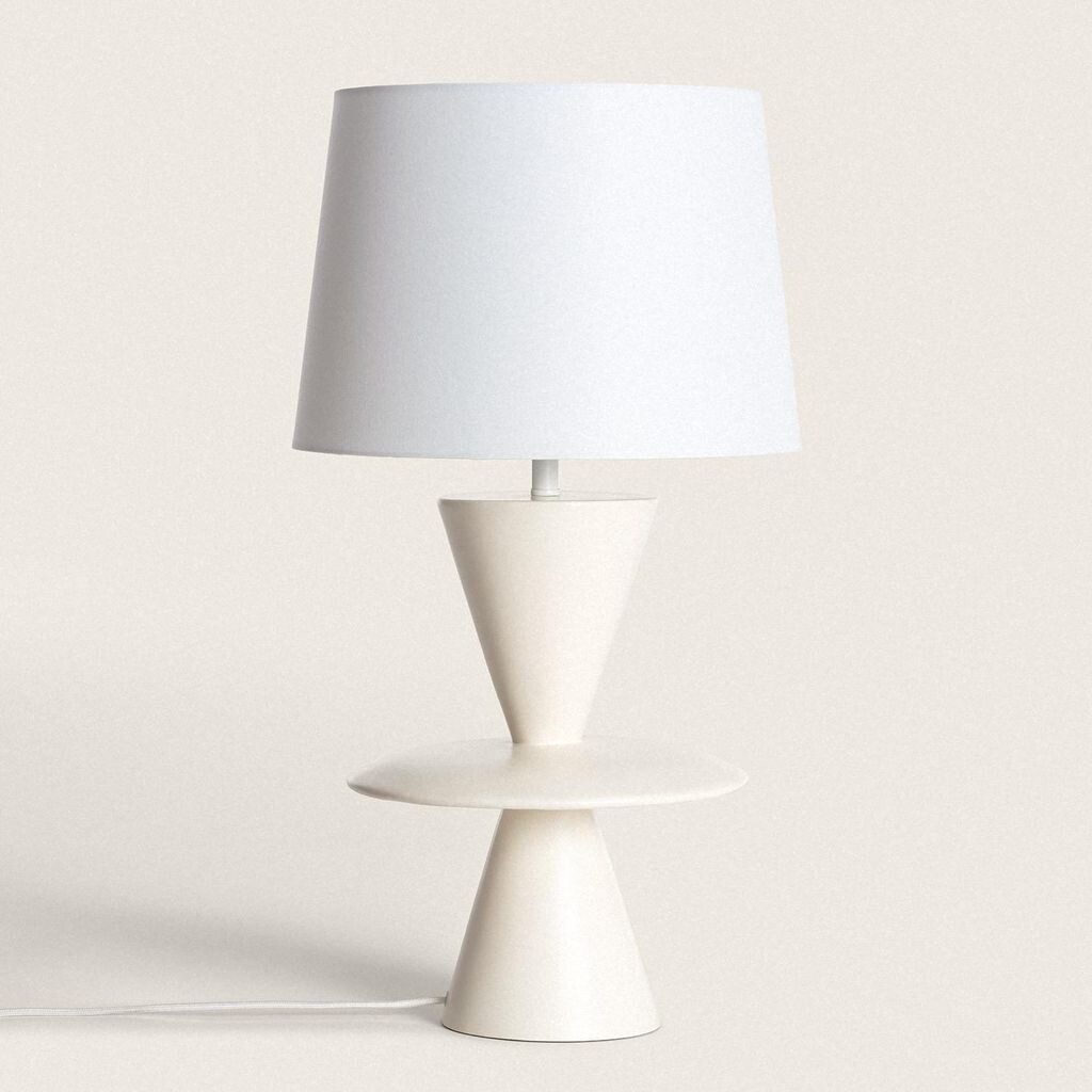 

Настольная лампа из смолы Wismar Off white LEDKIA