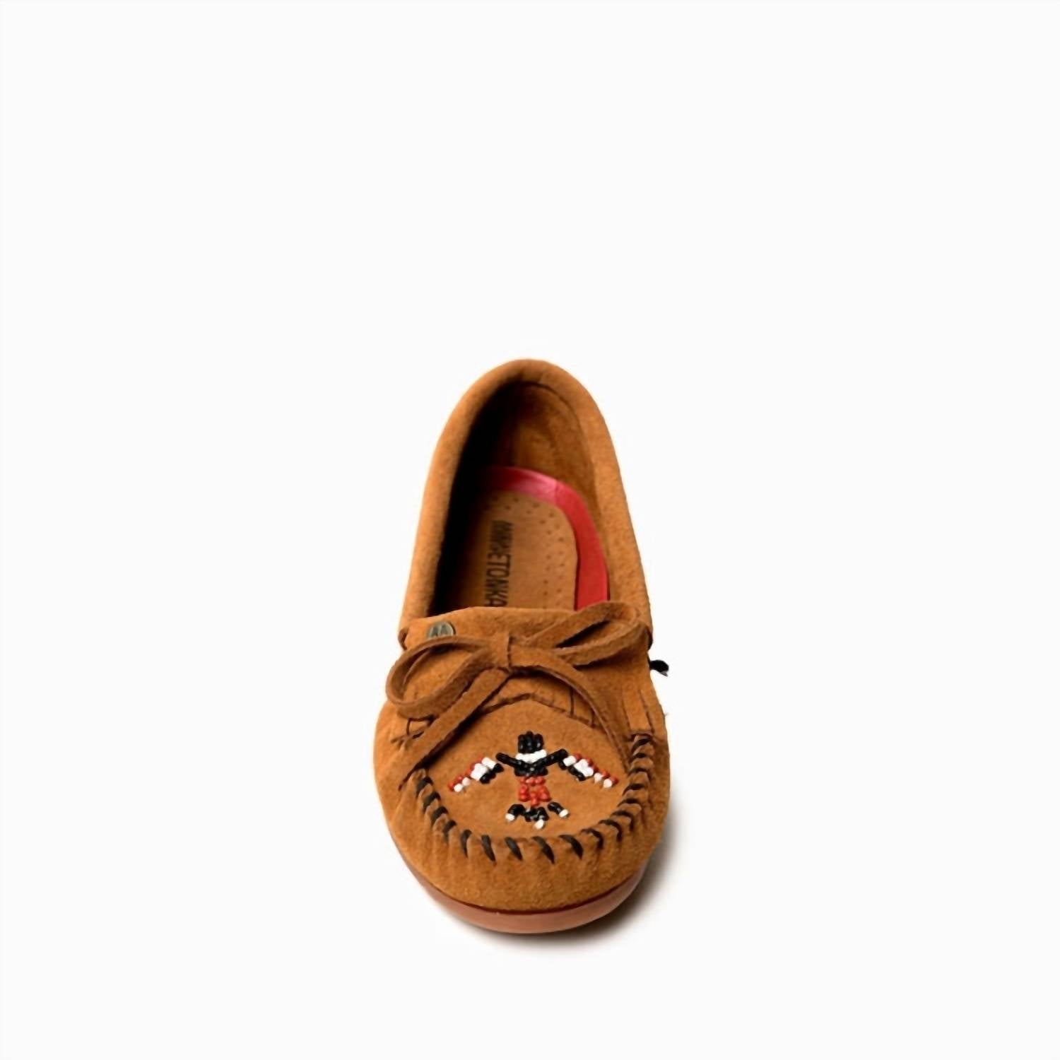 Женские мокасины Thunderbird Animikii на жесткой подошве в коричневом цвете Minnetonka — фото 3