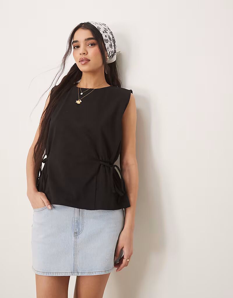 

Майка свободного кроя ASOS DESIGN черного цвета с завязками