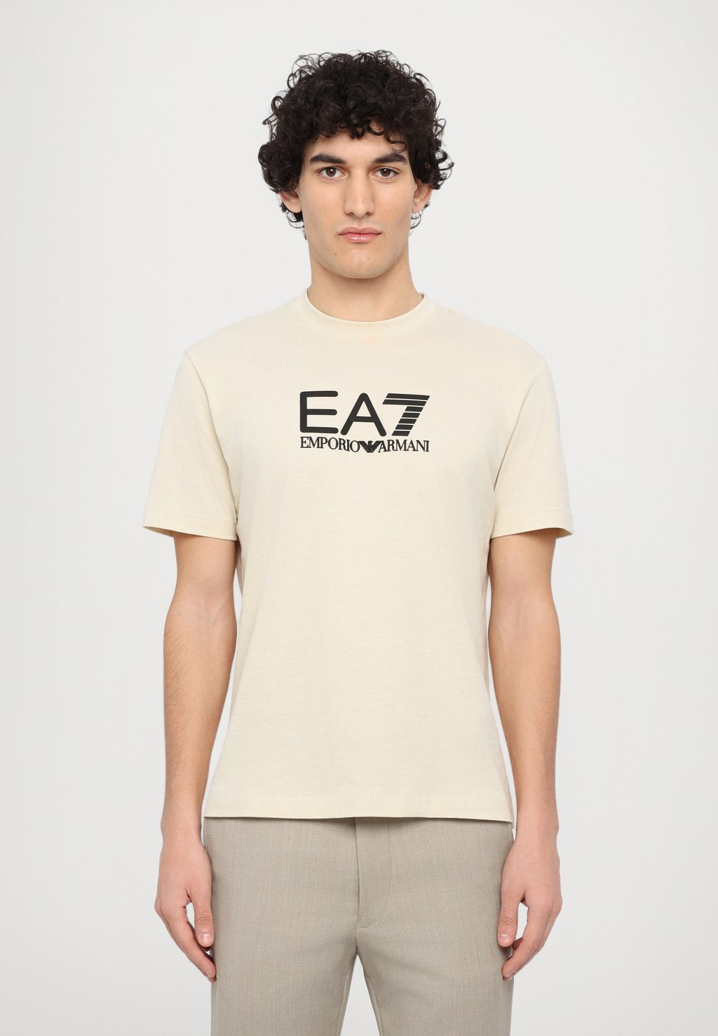 

Футболка с принтом EA7 Emporio Armani, бежевый