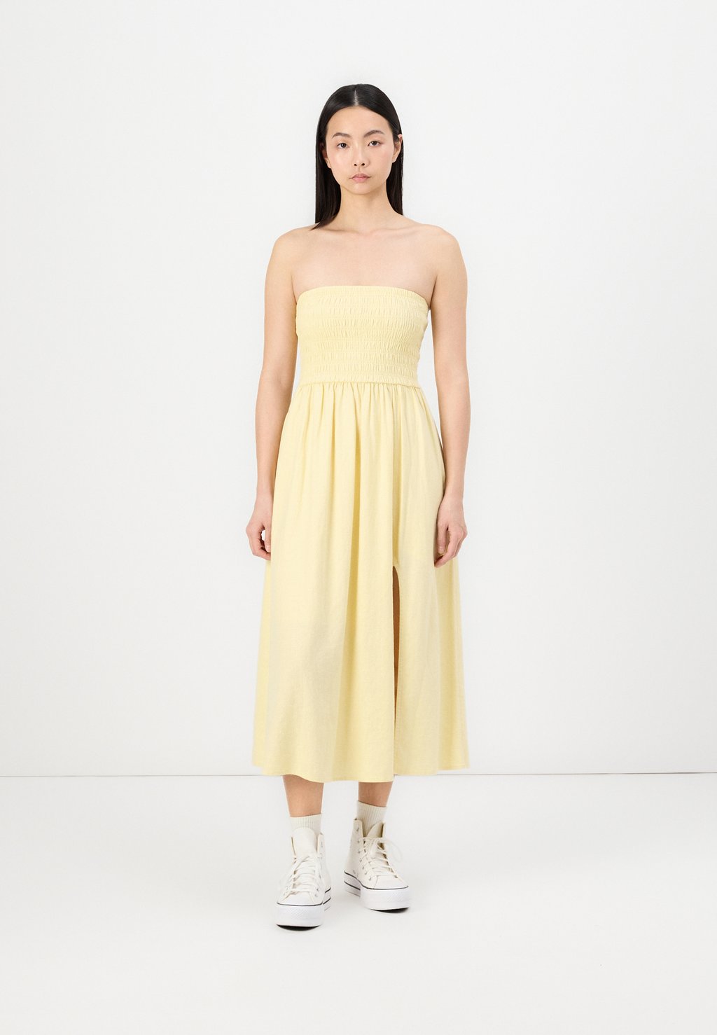 

Повседневное платье STRAPLESS DROP WAIST CHANNELED MIDI DRESS Hollister Co., желтый