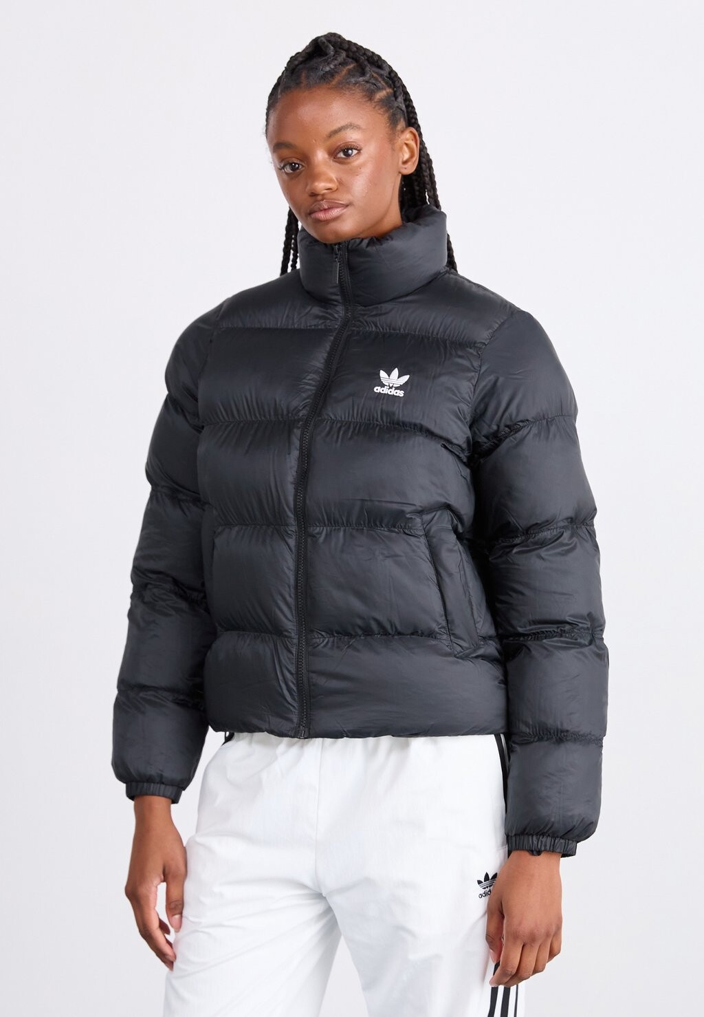 

Зимняя куртка SHORT PUFFER adidas, черный