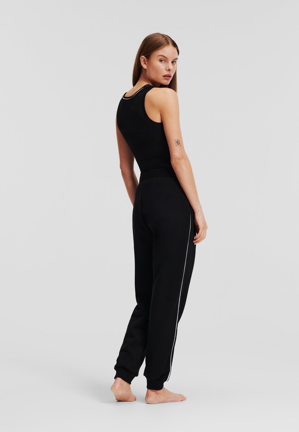 

Пижамные штаны HOTEL KARL SWEATPANTS KARL LAGERFELD, черный