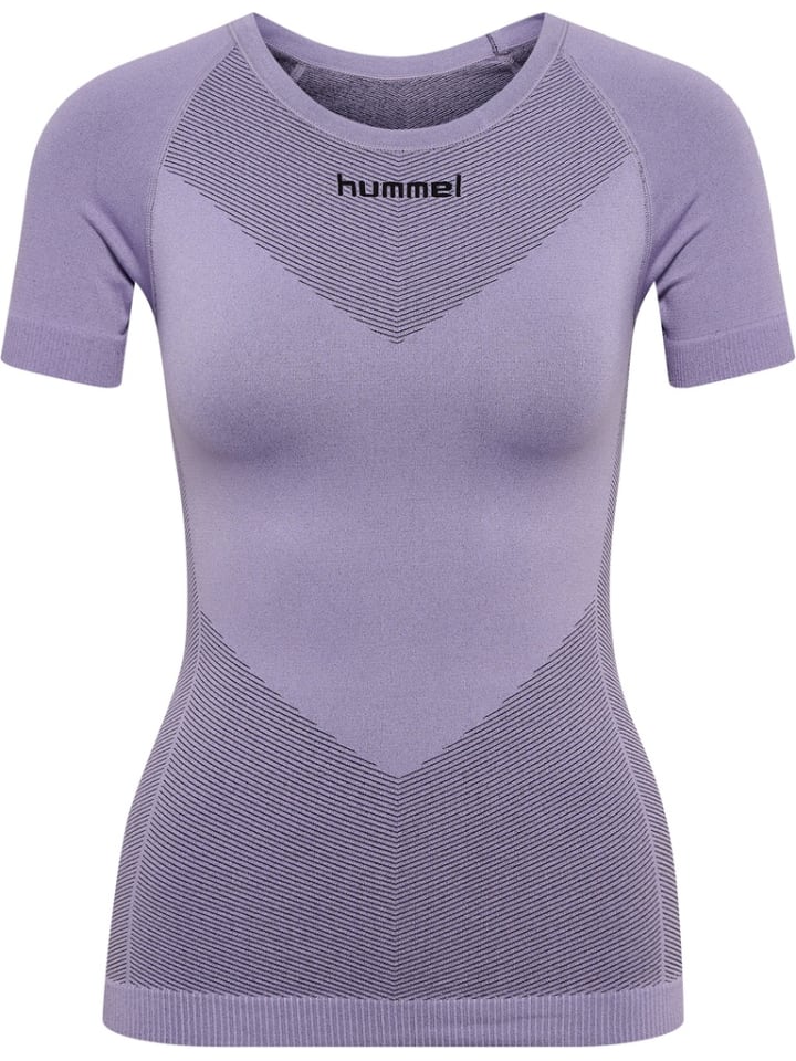 

Футболка Hummel First Seamless Jersey S/S W фиолетового цвета Hummel