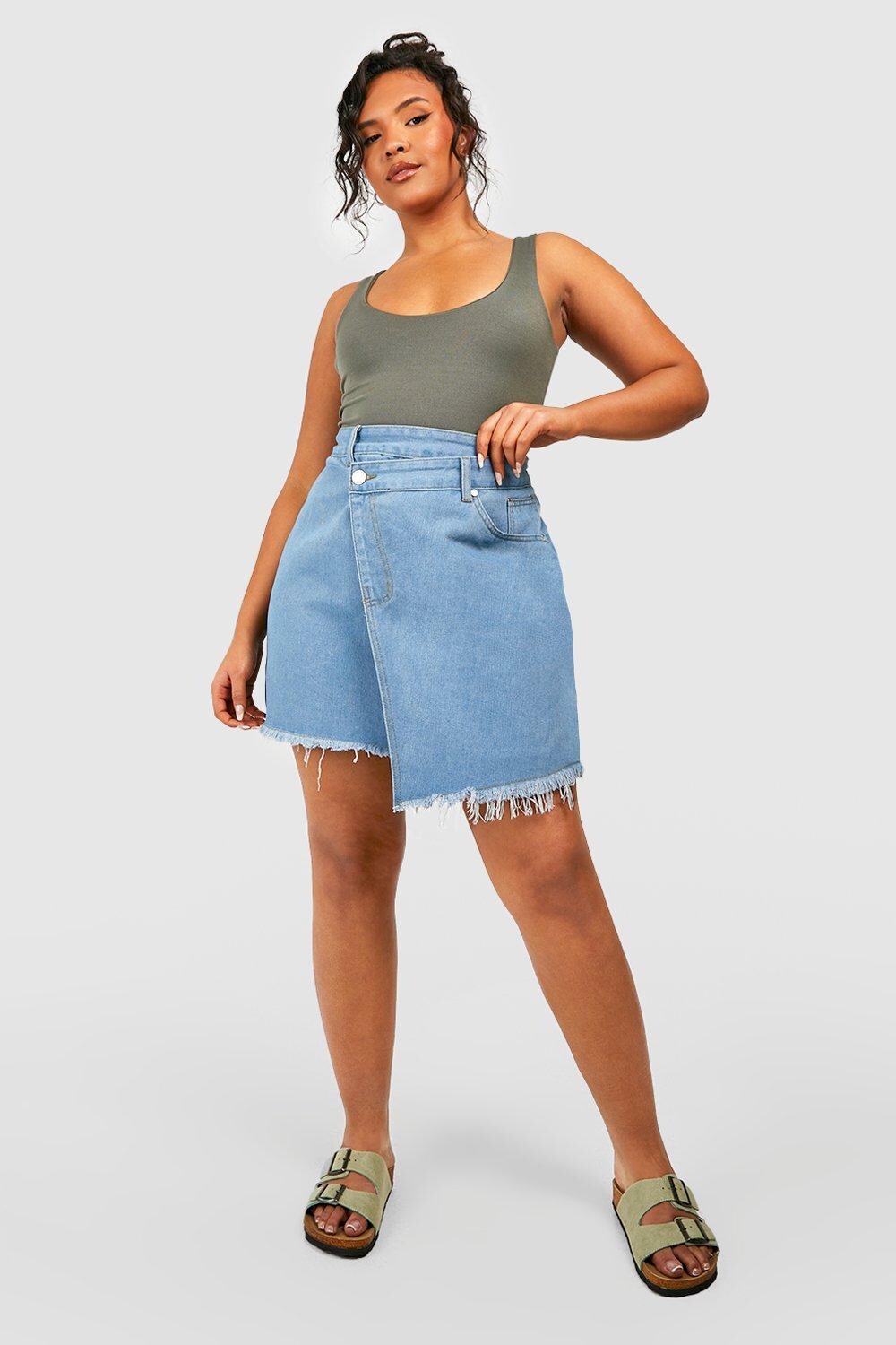 

Джинсовая юбка плюс с запахом Boohoo, синий