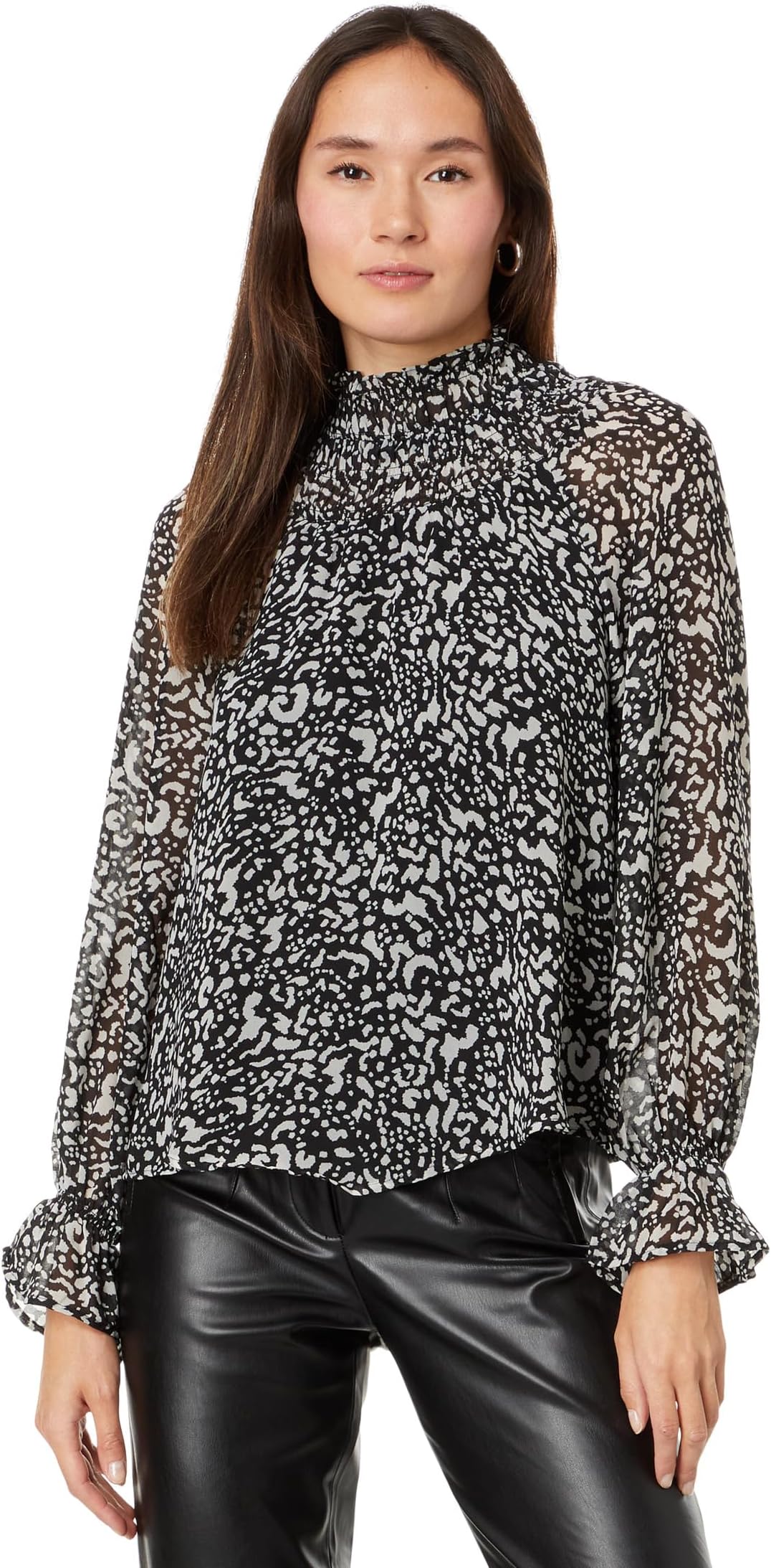 

Блуза Sanctuary Better Still Smocked Blouse, цвет Graphic Feline
