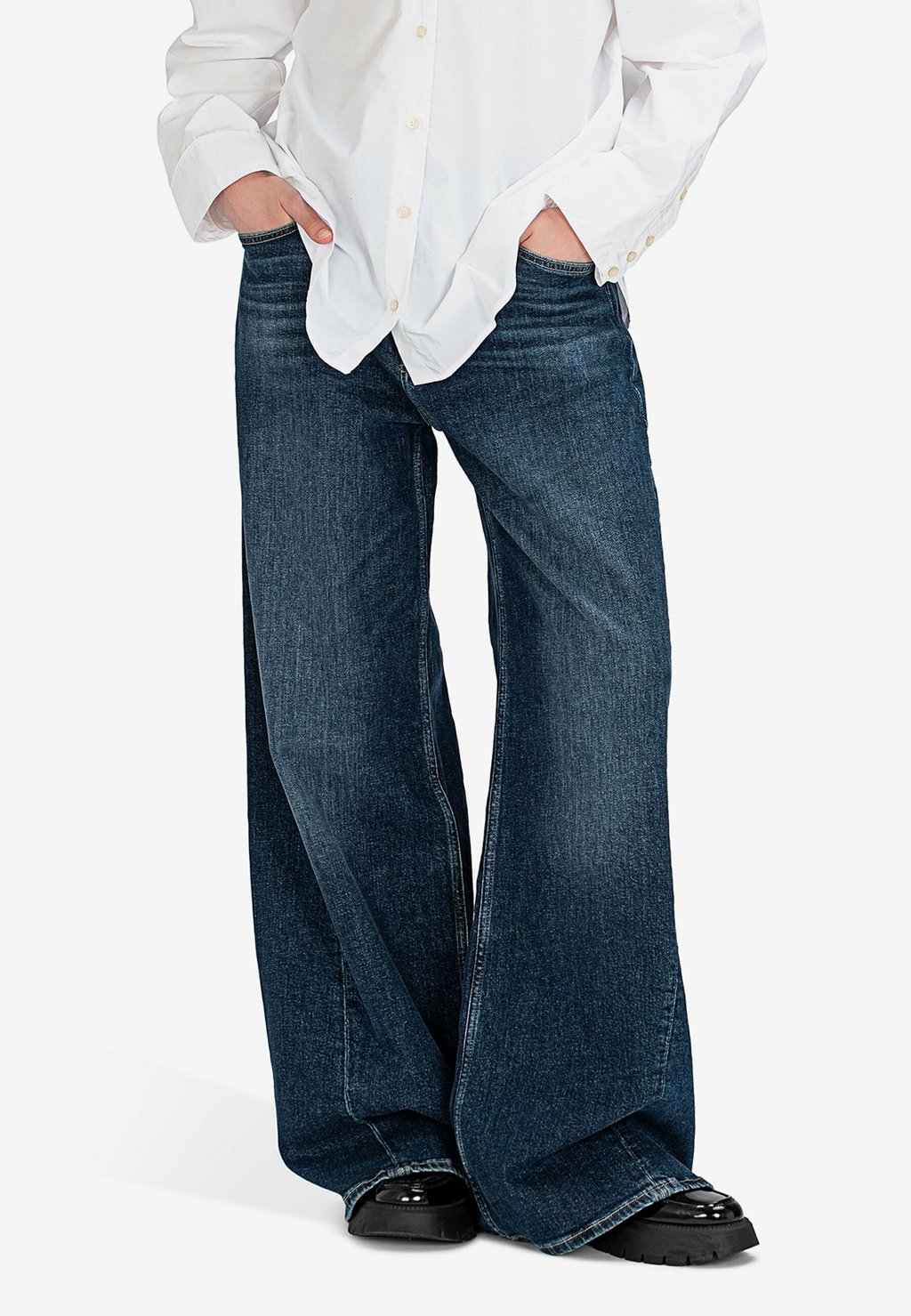 

Расклешенные джинсы True Religion, синий