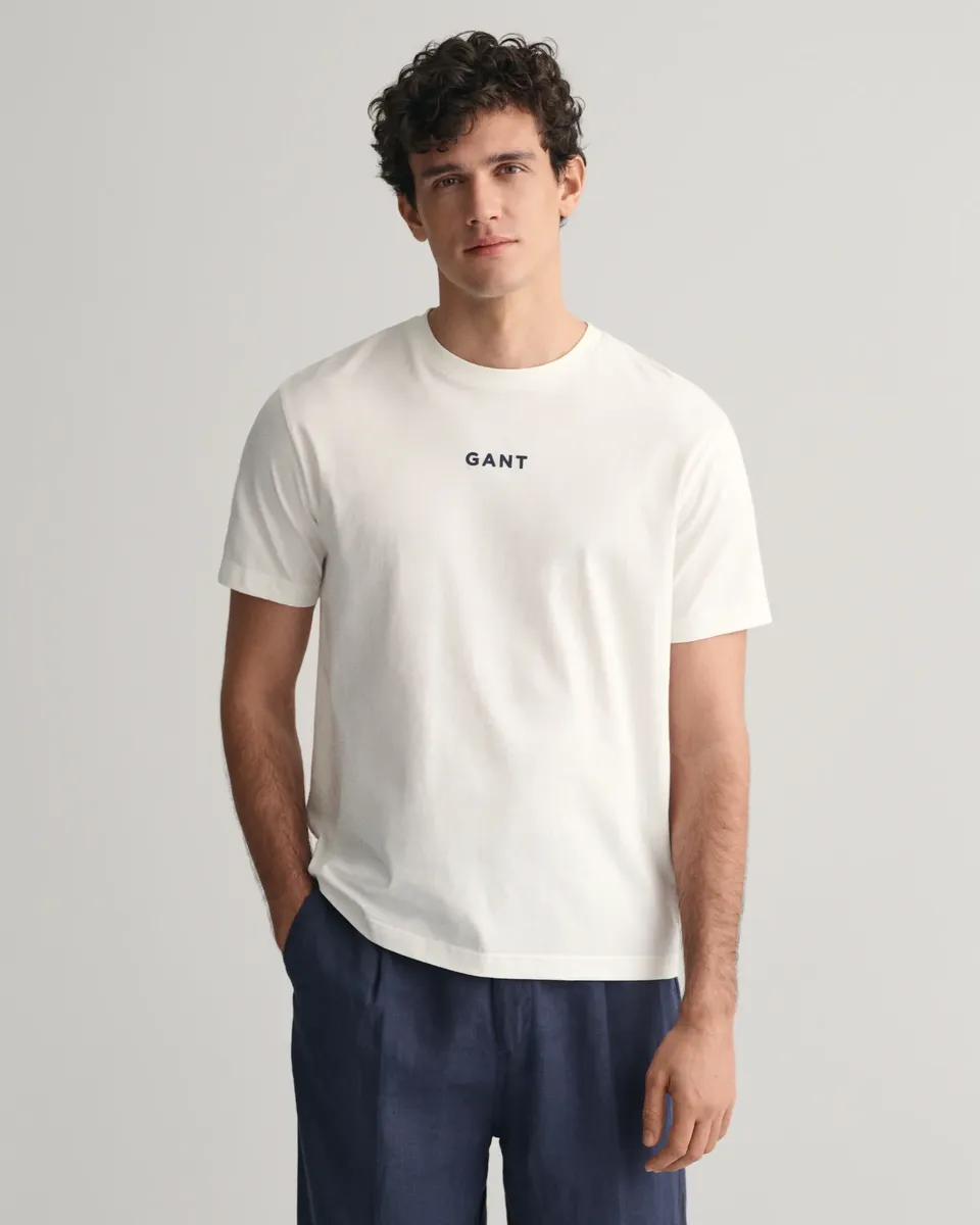 

Футболка Gant "ФУТБОЛКА С КОНТРАСТНЫМ МАЛЕНЬКИМ ЛОГОТИПОМ", цвет Eggshell