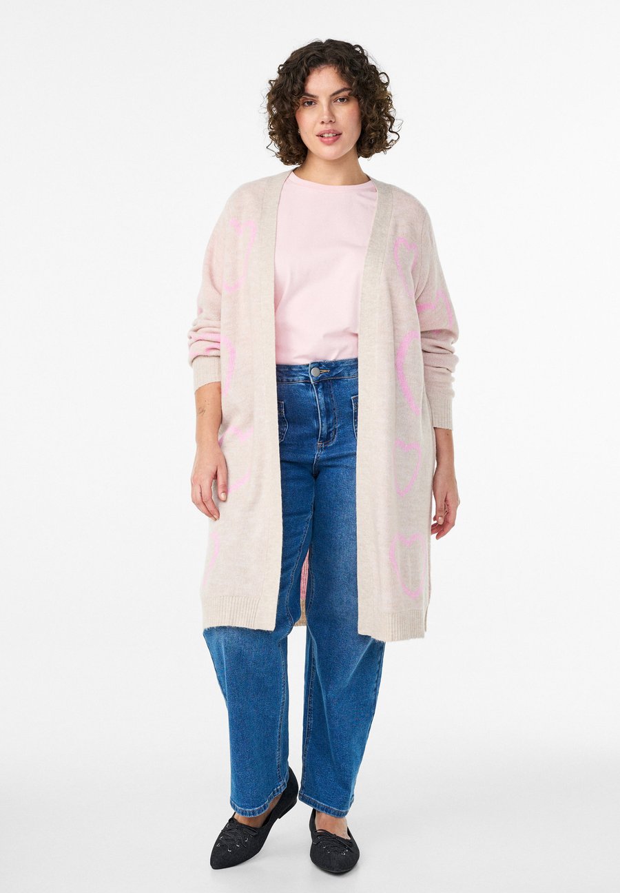 

Кардиган Zizzi LANGE MIT TON-IN-TON-HERZEN, Pumice Stone/Sand