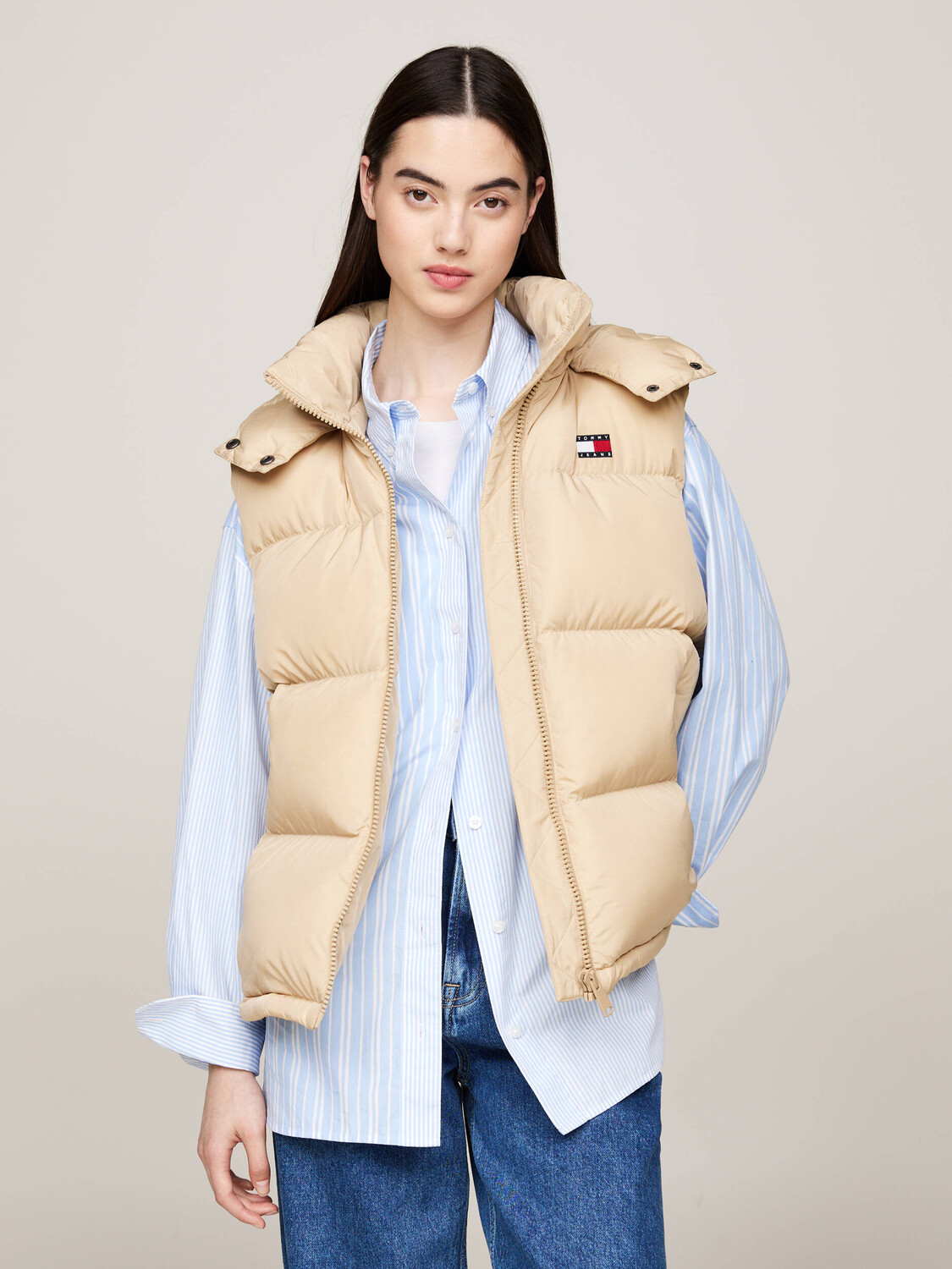 

Куртка Tommy Jeans Regular Fit, бежевый