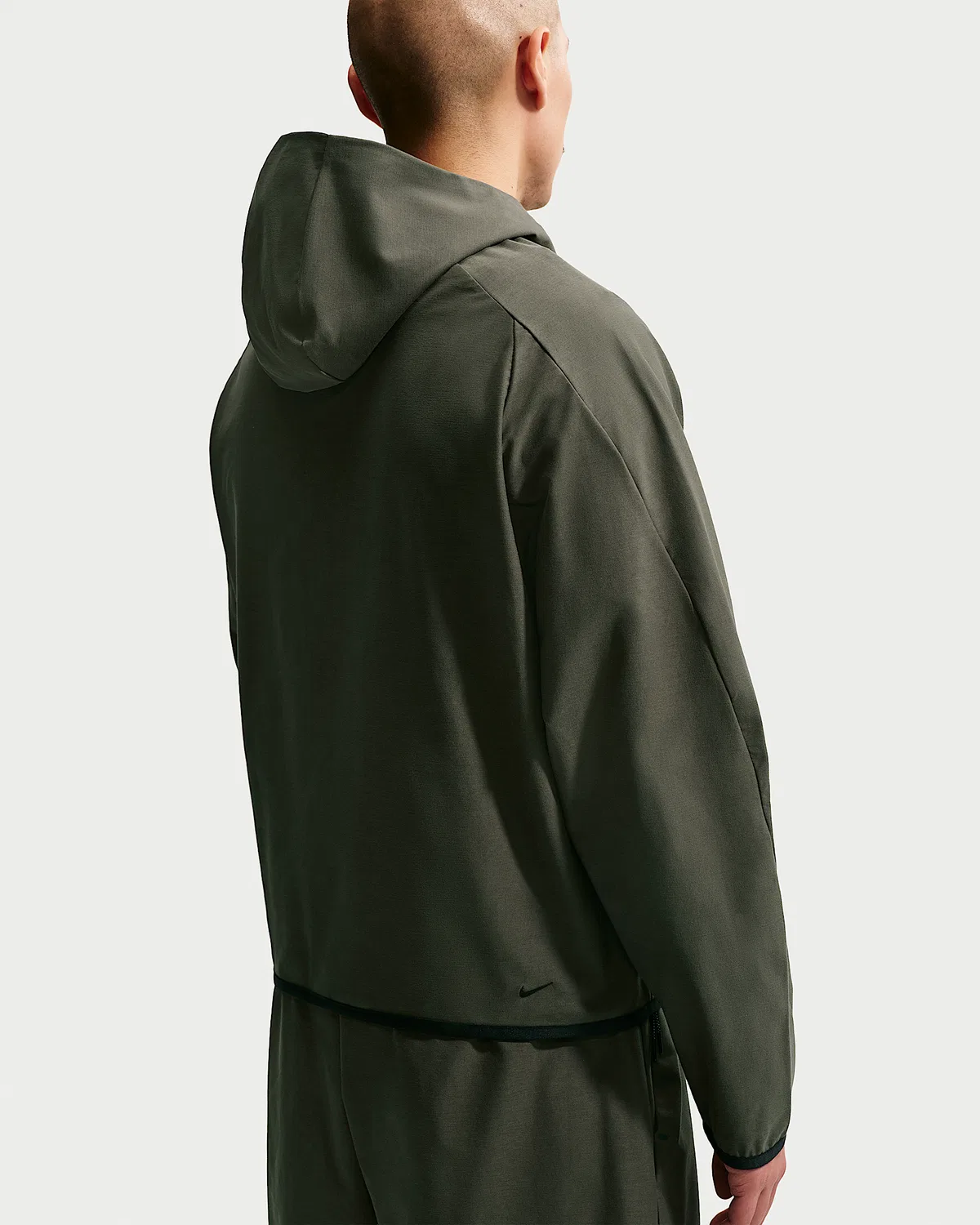 Мужская куртка-ветровка Shori Knit Full-Zip Windrunner Nike Tech, Cargo Khaki/Black — фото 2