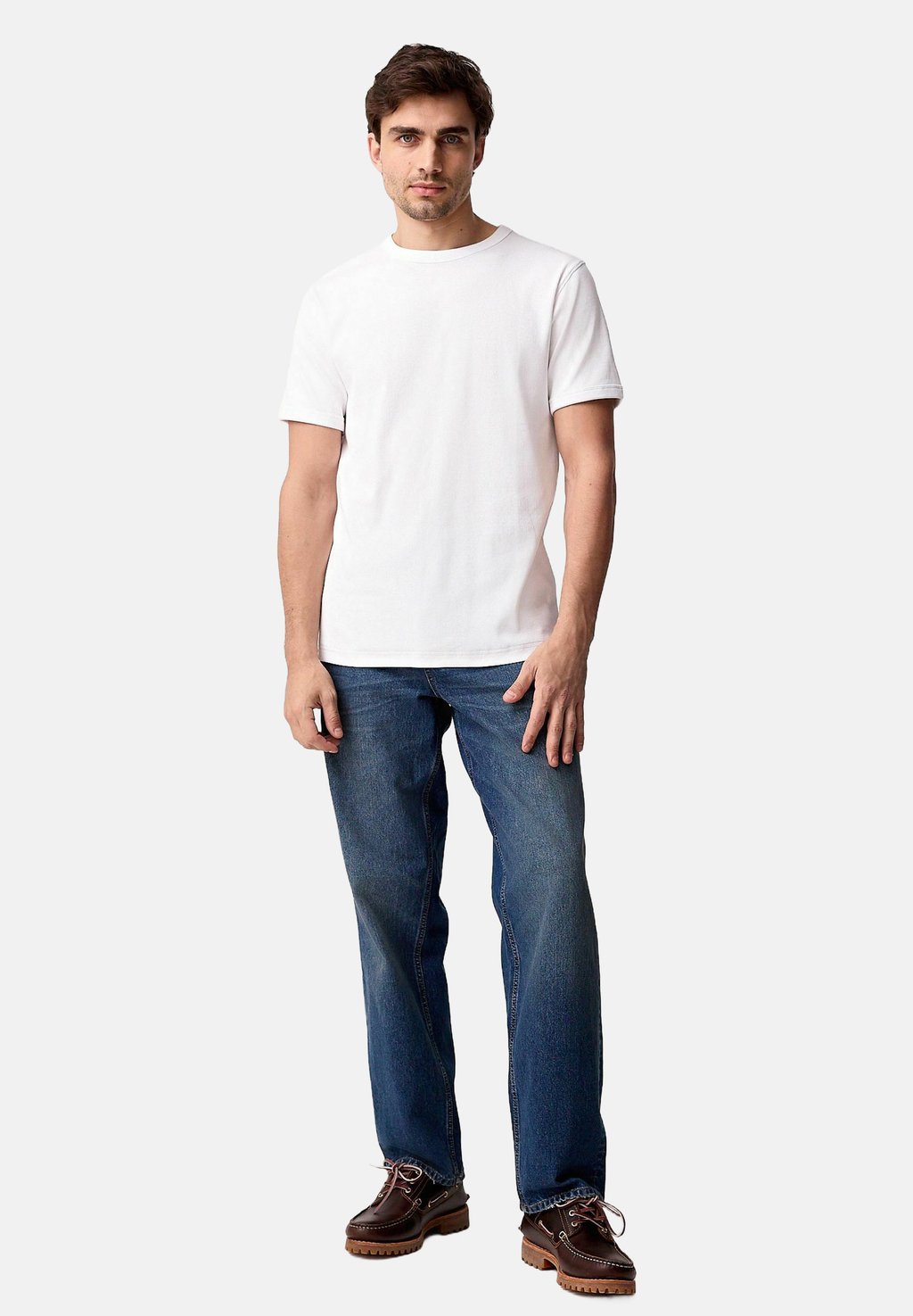 

Базовая футболка SHORT SLEEVE CREW Next, белый