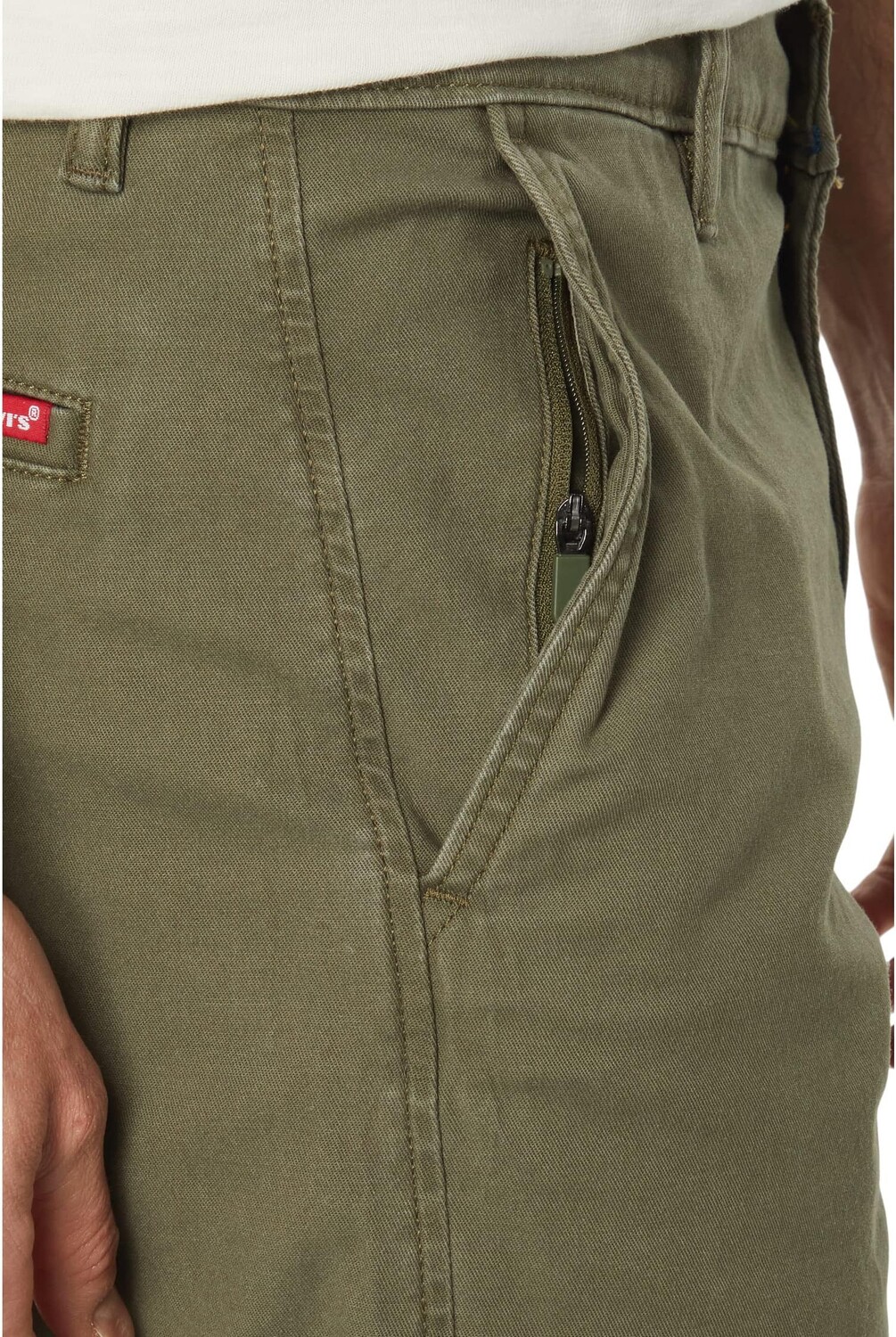 XX Стандартные зауженные брюки-чинос Levi's, цвет Olive Night — фото 3